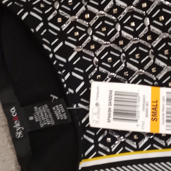 Top - Picture 8 of 8